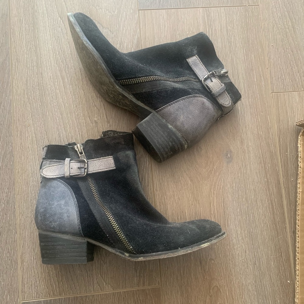 Joe’s Black/Gray Booties